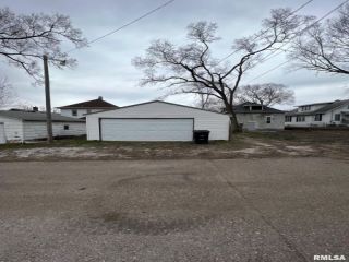 Foreclosed Home - 920 14TH AVE, 61201