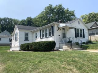 Foreclosed Home - 517 E CLEVELAND ST, 61362