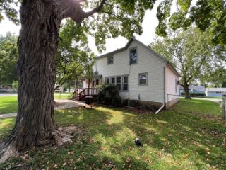 Foreclosed Home - 1701 N BAKER ST, 61364