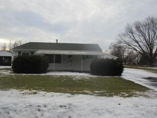Foreclosed Home - 1388 Rock Island Ave, 61401