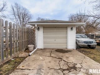 Foreclosed Home - 451 OAK ST, 61401