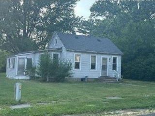 Foreclosed Home - 220 N VAN BUREN ST, 61420