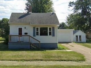 Foreclosed Home - 215 SE 2ND ST, 61434