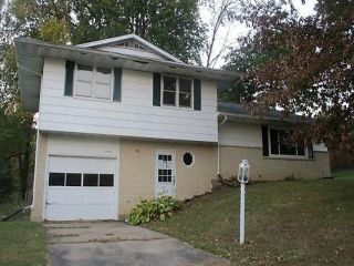 Foreclosed Home - 1418 Debbie Lane, 61455