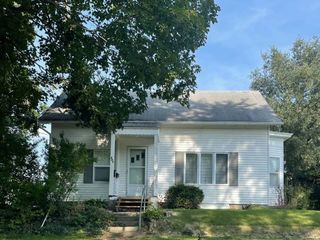 Foreclosed Home - 403 N 3RD ST, 61462