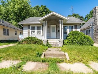 Foreclosed Home - 320 N 5TH AVE, 61520