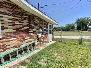 Foreclosed Home - 1140 E MYRTLE ST, 61520