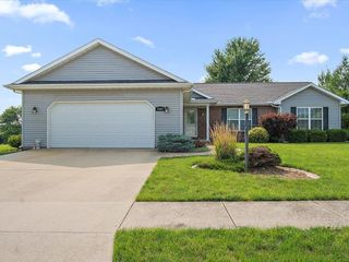 Foreclosed Home - 1609 PARKVIEW DR, 61530