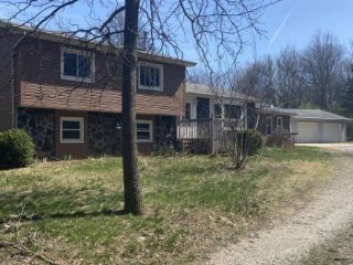 Foreclosed Home - 25665 E COUNTY ROAD 2560 N, 61546