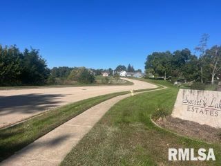 Foreclosed Home - 1929 NORTH LAKE DR, 61554