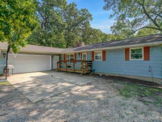 Foreclosed Home - List 101090235