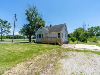 Foreclosed Home - 24265 Spring Creek Rd, 61571