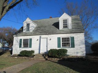 Foreclosed Home - 107 Franklin Street, 61571