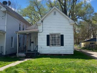Foreclosed Home - 611 HAUNGS AVE, 61603