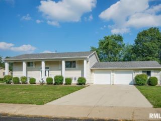 Foreclosed Home - 2824 N MILLBROOK DR, 61604