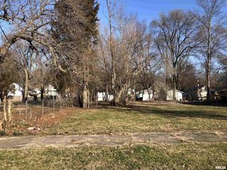 Foreclosed Home - 2201 W MILLMAN ST, 61605