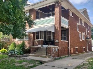 Foreclosed Home - 1223 N DOUGLAS ST # 1225, 61606