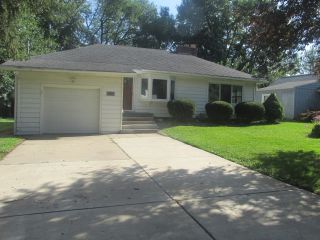 Foreclosed Home - 114 Castle Ln, 61611