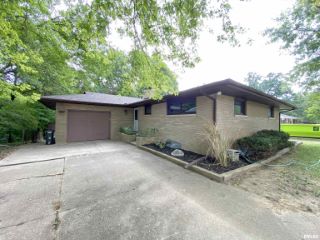 Foreclosed Home - 1136 OAKWOOD RD, 61611