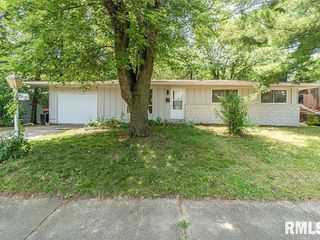 Foreclosed Home - 3802 W WARWICK DR, 61615