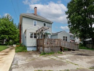 Foreclosed Home - 1221 E WASHINGTON ST, 61701