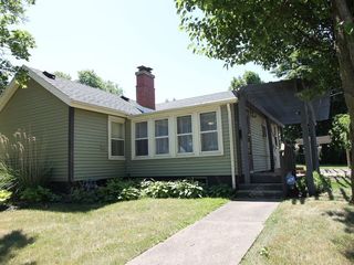 Foreclosed Home - 335 E LINCOLN ST, 61701