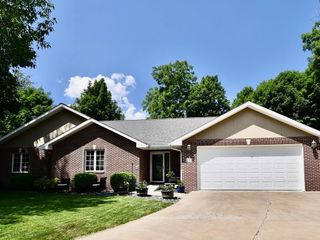 Foreclosed Home - 3 TIMBERS CT, 61701