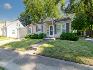 Foreclosed Home - 407 W BISSELL ST, 61701