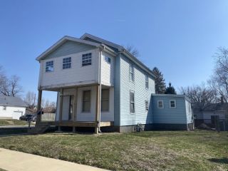 Foreclosed Home - 413 E JACKSON ST, 61701