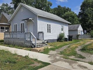 Foreclosed Home - 610 W WALNUT ST, 61701