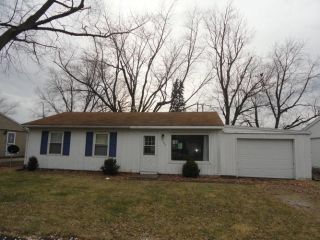 Foreclosed Home - 1222 Mount Vernon Drive, 61704