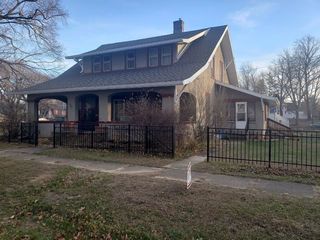 Foreclosed Home - 402 W 3RD ST, 61721