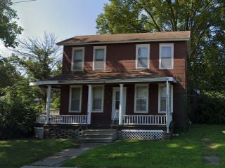 Foreclosed Home - 206 S RACE ST, 61723