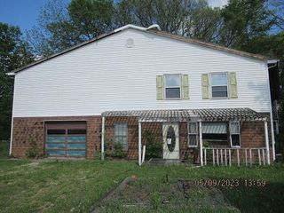 Foreclosed Home - 8800 WAGON TRAIL RD, 61727