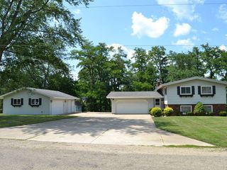 Foreclosed Home - 7147 RICHLAND DR, 61727