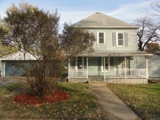 Foreclosed Home - 203 W Wood St, 61728