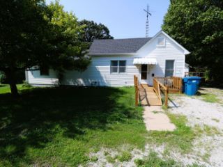 Foreclosed Home - 301 W FIFER ST, 61728
