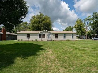 Foreclosed Home - 107 N MONROE ST, 61740
