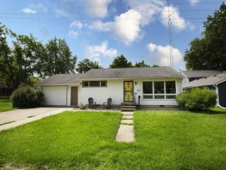 Foreclosed Home - 206 W WALL ST, 61753