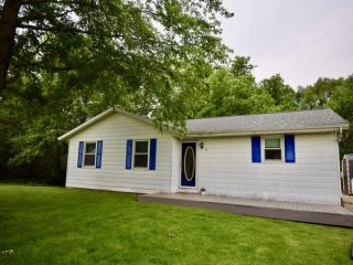 Foreclosed Home - 5 GREENBRIAR RD, 61755