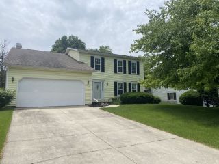 Foreclosed Home - 1417 CHADWICK DR, 61761