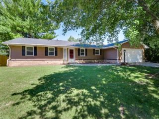 Foreclosed Home - 201 CENTENNIAL AVE, 61761