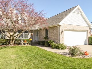 Foreclosed Home - 714 THISTLEWOOD CC CT, 61761