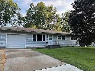 Foreclosed Home - 905 SHERIDAN RD, 61761