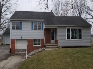 Foreclosed Home - 806 N Main Street, 61770