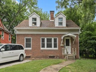 Foreclosed Home - 702 W ILLINOIS ST, 61801