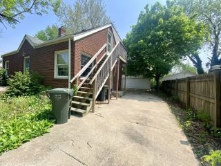 Foreclosed Home - 1310 N BROADWAY AVE, 61801