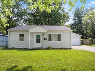 Foreclosed Home - 1406 WILEY DR, 61801