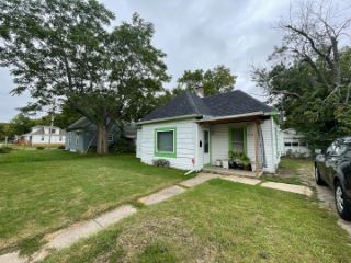 Foreclosed Home - 1303 W BESLIN ST, 61801