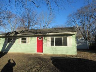 Foreclosed Home - 406 Scottswood Drive, 61802